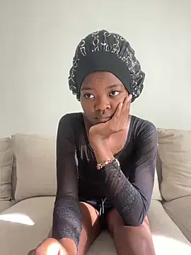 Snapshot of Grusha19 chatting on February 13, 2025, 2:09 pm Grusha19 online show from February 13, 2025, 2:09 pm