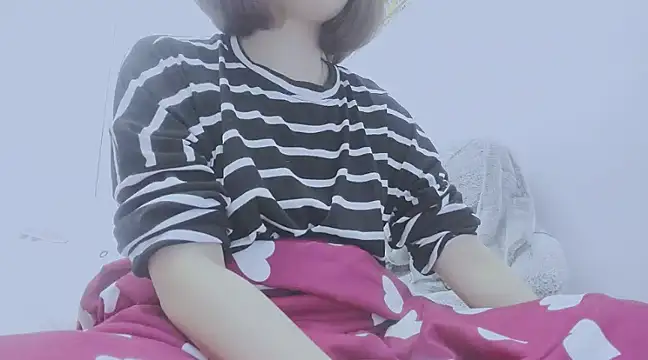 Snapshot of Linh_diudang chatting on February 22, 2025, 11:46 am Linh diudang online show from February 22, 2025, 11:46 am