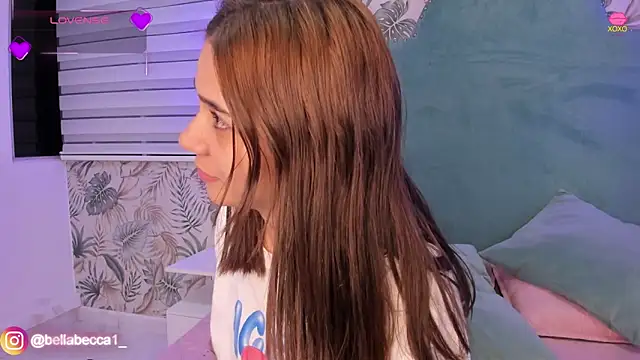 Snapshot of bellaa_becca chatting on January 20, 2025, 7:46 pm bellaa becca online show from January 20, 2025, 7:46 pm