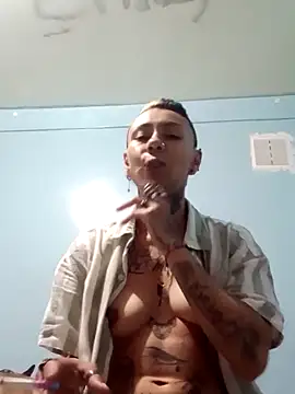 Snapshot of real_fenix chatting on March 8, 2025, 2:12 am real fenix online show from March 8, 2025, 2:12 am