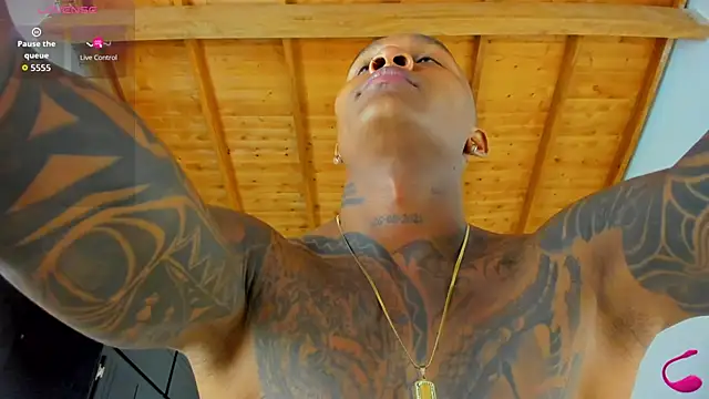 esteveen ortegas  online show from April 25, 2026, 7:44 am