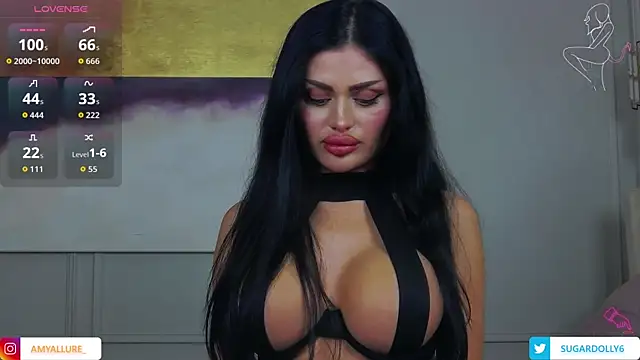 Snapshot of AmyAzureee chatting on October 19, 2025, 1:36 pm AmyAzureee online show from October 19, 2025, 1:36 pm