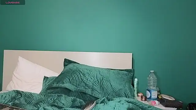 hotjessyca online show from October 3, 2025, 5:53 am