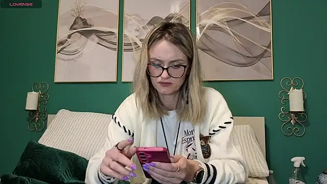 hotjessyca online show from May 1, 2026, 7:30 pm