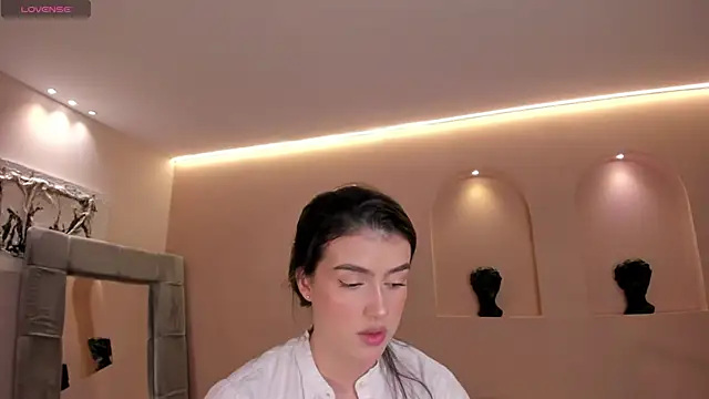 Snapshot of PaulinaSantos_ chatting on February 1, 2026, 5:44 pm PaulinaSantos online show from February 1, 2026, 5:44 pm