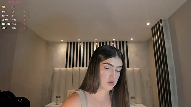 Snapshot of PaulinaSantos_ chatting on February 25, 2026, 7:36 pm PaulinaSantos online show from February 25, 2026, 7:36 pm