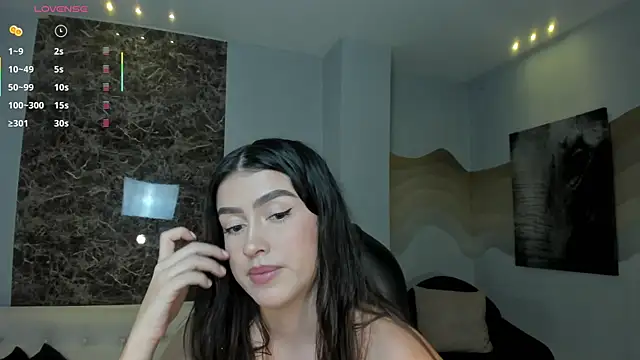 PaulinaSantos  online show from May 31, 2026, 6:02 pm