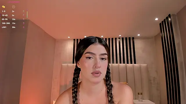 Snapshot of PaulinaSantos_ chatting on February 27, 2026, 8:08 pm PaulinaSantos online show from February 27, 2026, 8:08 pm