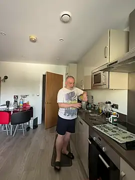 LondonTeffy online show from July 17, 2026, 10:34 am