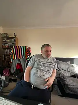 LondonTeffy online show from February 6, 2025, 10:58 am