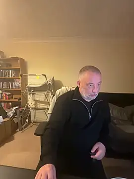 LondonTeffy online show from October 21, 2025, 9:14 pm