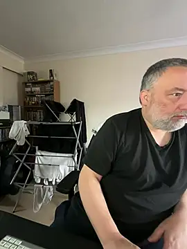 LondonTeffy online show from January 31, 2025, 10:42 am