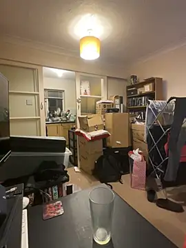 LondonTeffy online show from December 2, 2025, 10:33 pm