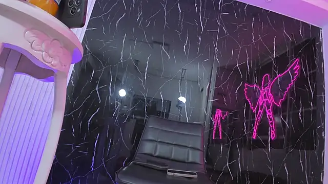 Snapshot of Mell_Saenz chatting on November 7, 2025, 1:26 pm Mell Saenz online show from November 7, 2025, 1:26 pm