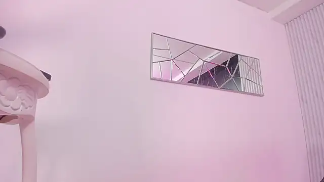 Snapshot of Mell_Saenz chatting on March 21, 2025, 6:16 am Mell Saenz online show from March 21, 2025, 6:16 am