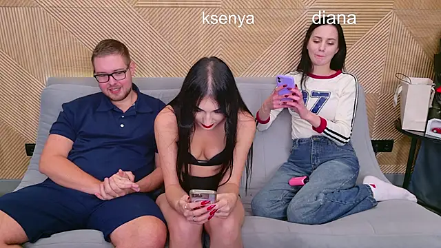 Ksenny online show from November 6, 2025, 4:44 pm