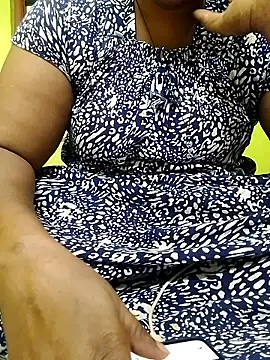 Tamilpriya46 online show from October 30, 2025, 5:43 pm