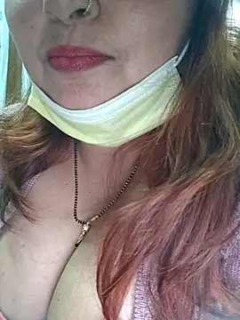 Snapshot of Dianaa9 chatting on December 15, 2025, 6:03 pm Dianaa9 online show from December 15, 2025, 6:03 pm