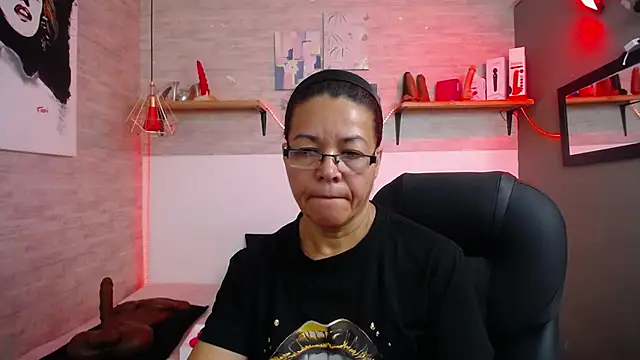 MaturePure online show from October 20, 2025, 8:31 pm