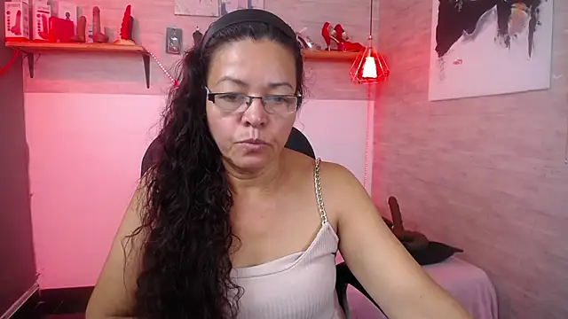 MaturePure online show from November 24, 2025, 6:19 pm