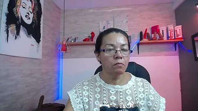 MaturePure online show from November 2, 2025, 7:30 pm