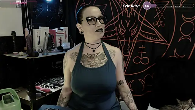 Evil Queen 666 online show from October 23, 2025, 5:39 am