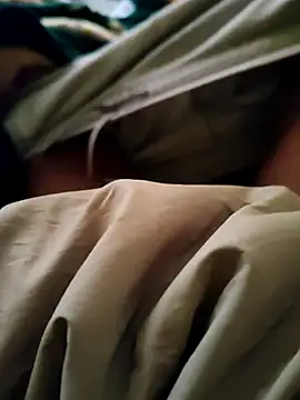 Snapshot of Brown_Munda047 chatting on December 16, 2025, 5:33 am Brown Munda047 online show from December 16, 2025, 5:33 am