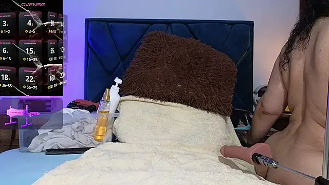 antonellagold43 online show from December 2, 2025, 6:26 am