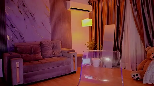 HannaByron online show from March 19, 2026, 3:50 am