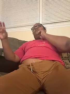 Snapshot of ebonyred chatting on February 8, 2026, 11:46 pm ebonyred online show from February 8, 2026, 11:46 pm