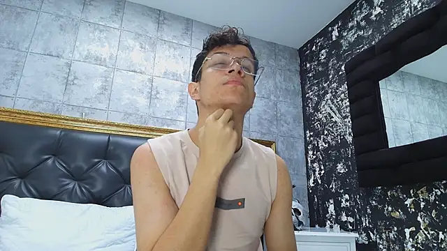 Snapshot of AgarEvans chatting on February 5, 2025, 4:59 am AgarEvans online show from February 5, 2025, 4:59 am