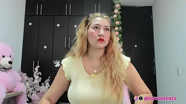 Soyqueen online show from October 16, 2025, 5:38 am