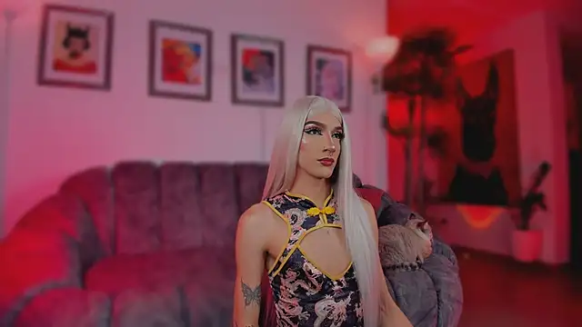 Taylor  foxxx online show from May 13, 2026, 5:25 am