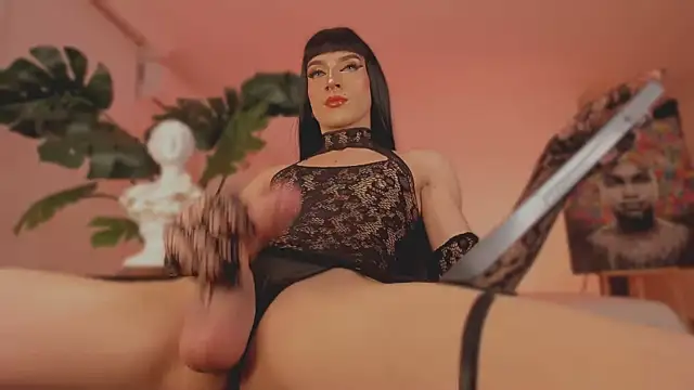 Taylor  foxxx online show from February 28, 2025, 7:15 am