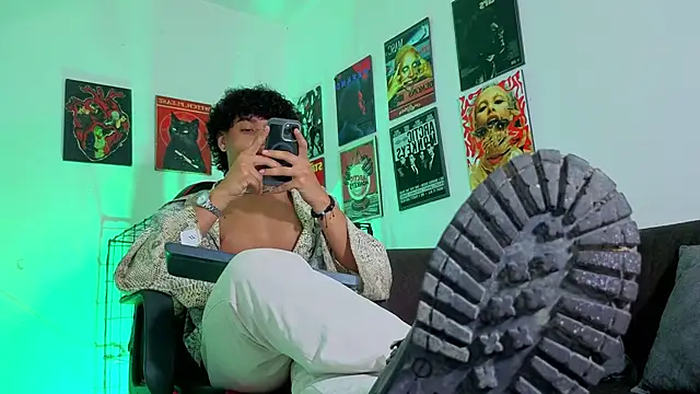 GaelOconner online show from November 20, 2025, 3:29 am