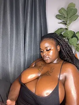 Snapshot of Honeycoco0211 chatting on September 8, 2025, 6:18 pm Honeycoco0211 online show from September 8, 2025, 6:18 pm