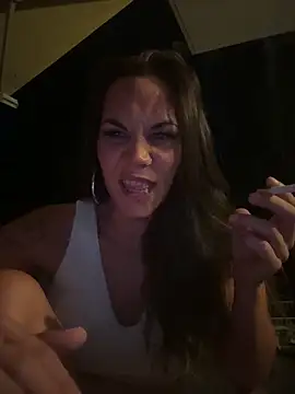 Lady Knaller online show from June 26, 2026, 8:58 pm