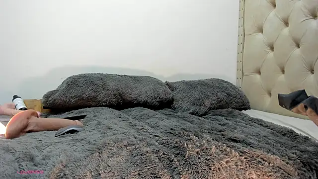 Deisy Torres online show from November 27, 2025, 2:50 pm