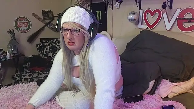 Snapshot of Blakelytgirl chatting on February 6, 2025, 5:40 pm Blakelytgirl online show from February 6, 2025, 5:40 pm