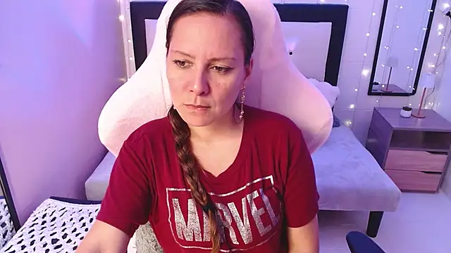 camila delarosa online show from July 23, 2026, 1:58 am