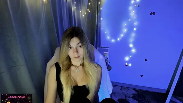 Sweet me  online show from October 13, 2025, 6:15 am