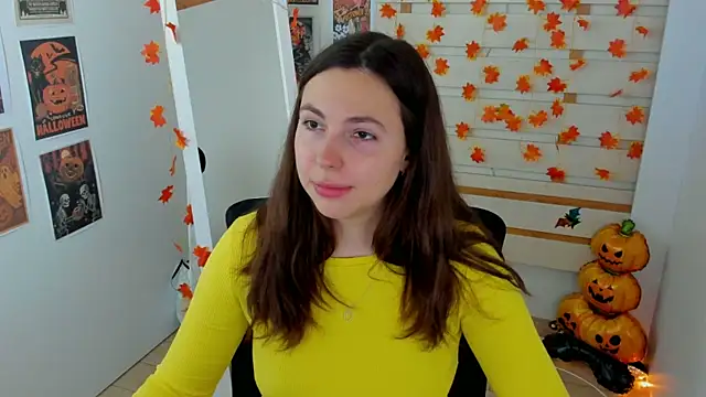 Lexy flower online show from November 17, 2025, 1:37 pm