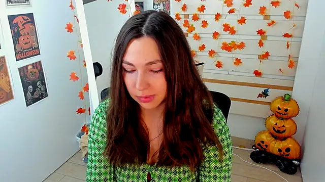 Lexy flower online show from November 14, 2025, 3:26 pm