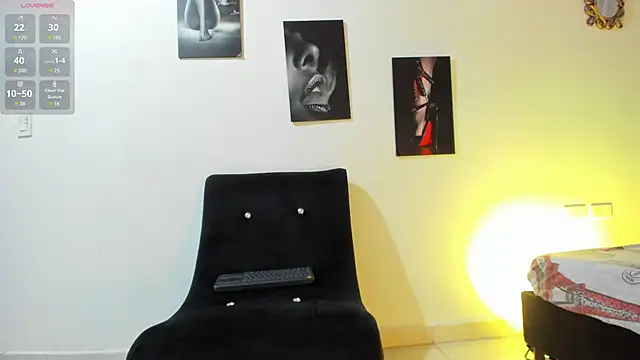 Snapshot of katherina_diaz chatting on March 19, 2025, 1:21 am katherina diaz online show from March 19, 2025, 1:21 am