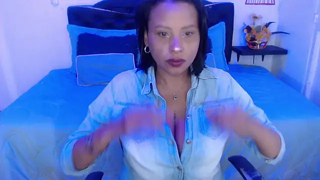 Dominik girl online show from September 12, 2025, 8:52 pm