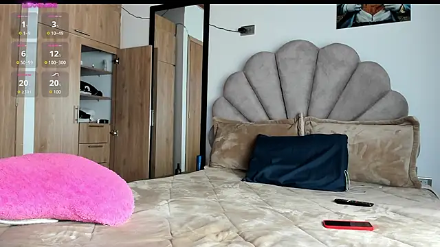 manucute 23  online show from April 11, 2026, 3:49 pm