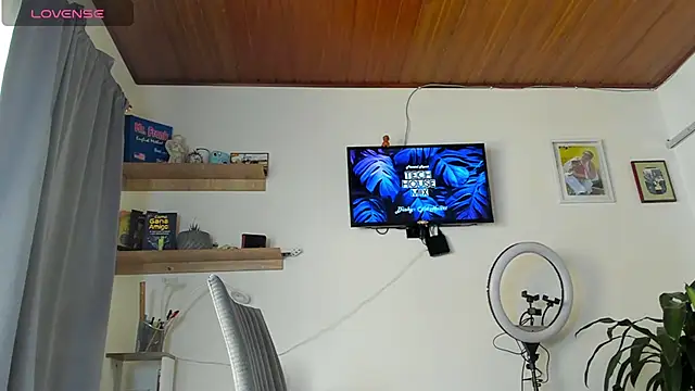 Snapshot of manucute_23_ chatting on December 17, 2025, 2:55 pm manucute 23 online show from December 17, 2025, 2:55 pm