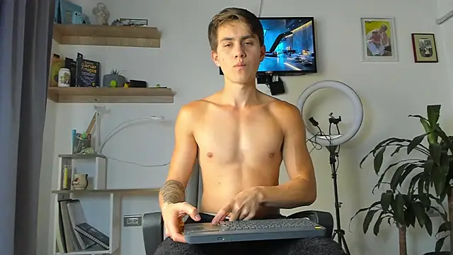 manucute 23  online show from November 10, 2025, 2:44 pm