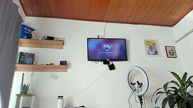 manucute 23  online show from January 31, 2026, 7:12 pm