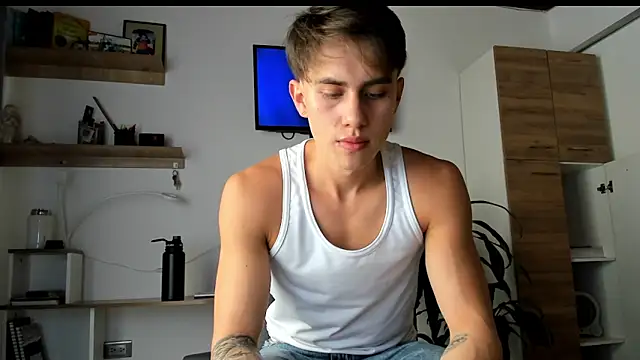 manucute 23  online show from March 28, 2026, 3:35 pm